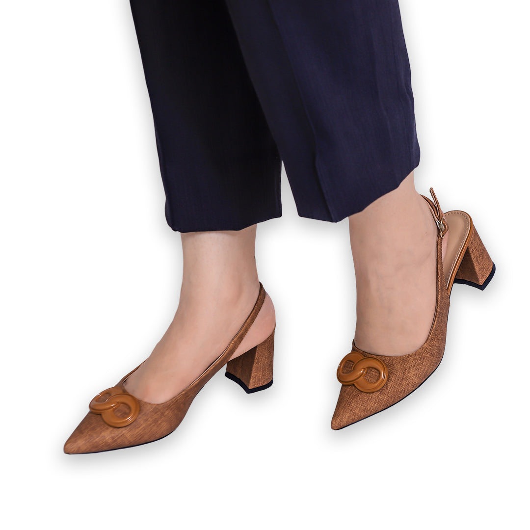 Brown Slingback Square Heel Sandal / 8102147