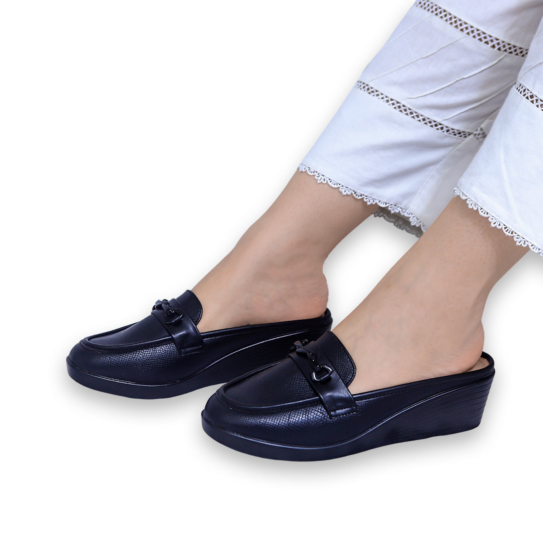 Women Black Half shoes-Slip on Mules / 8007196