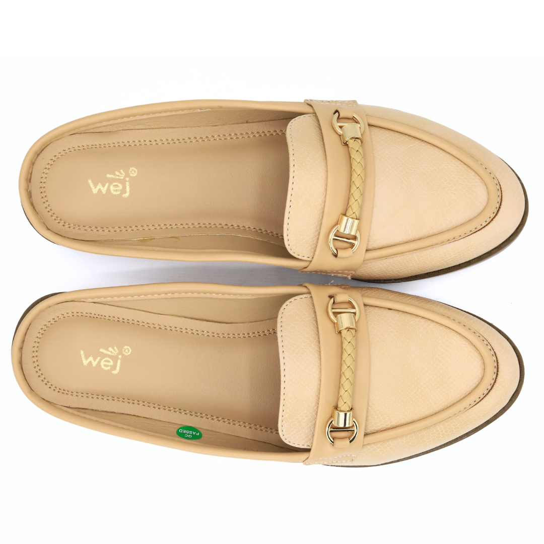 Beige Slip-On Loafers / 8007180