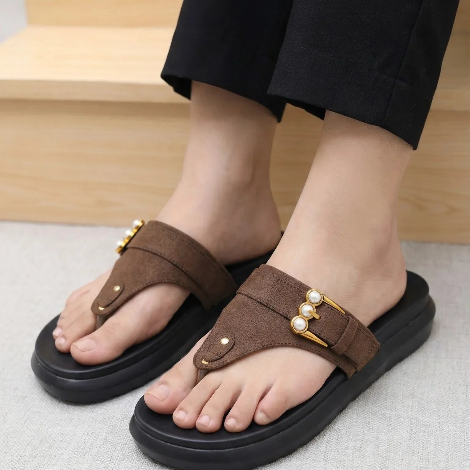 Pearl Thong 800196 Brown