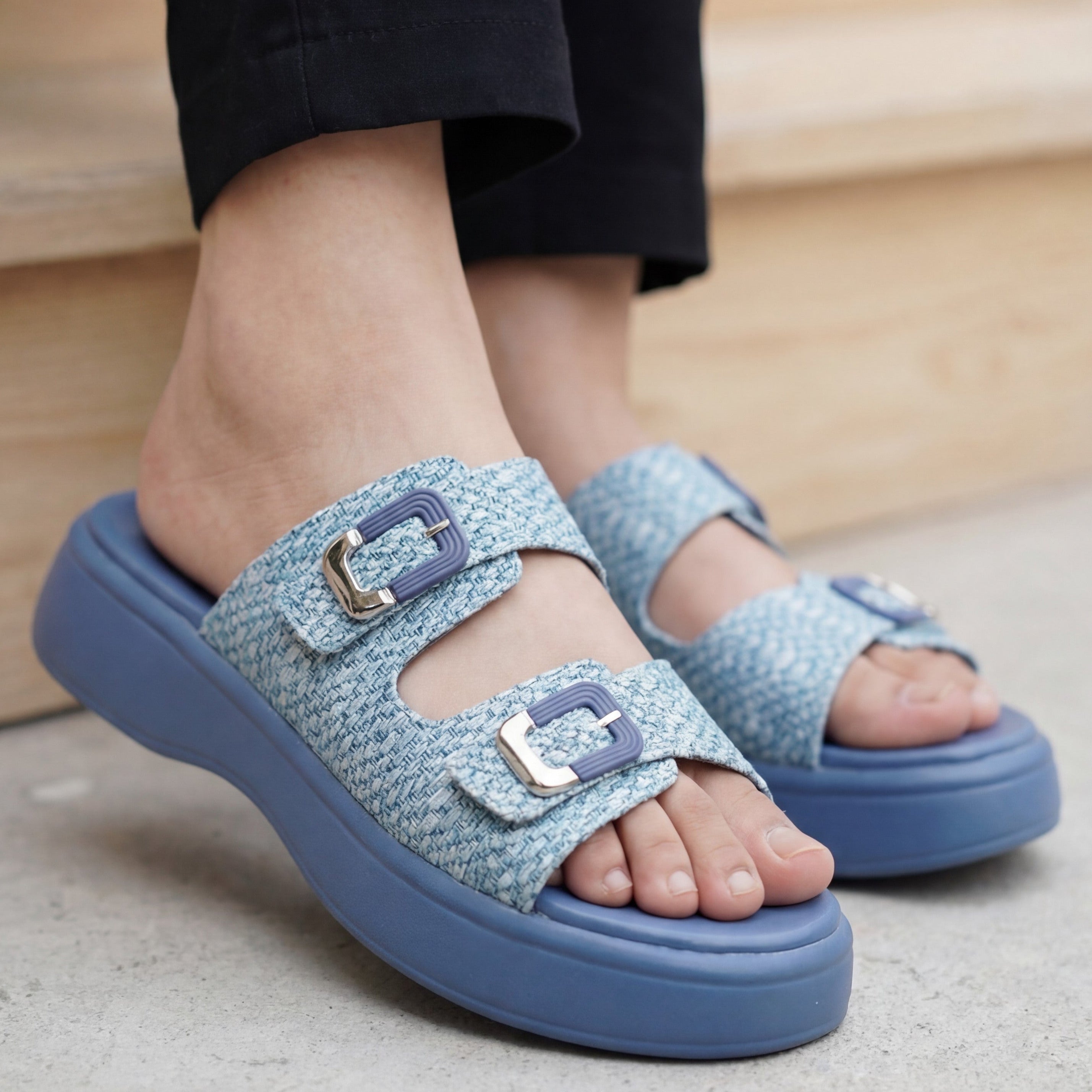 Platform Slide 8003571 Blue