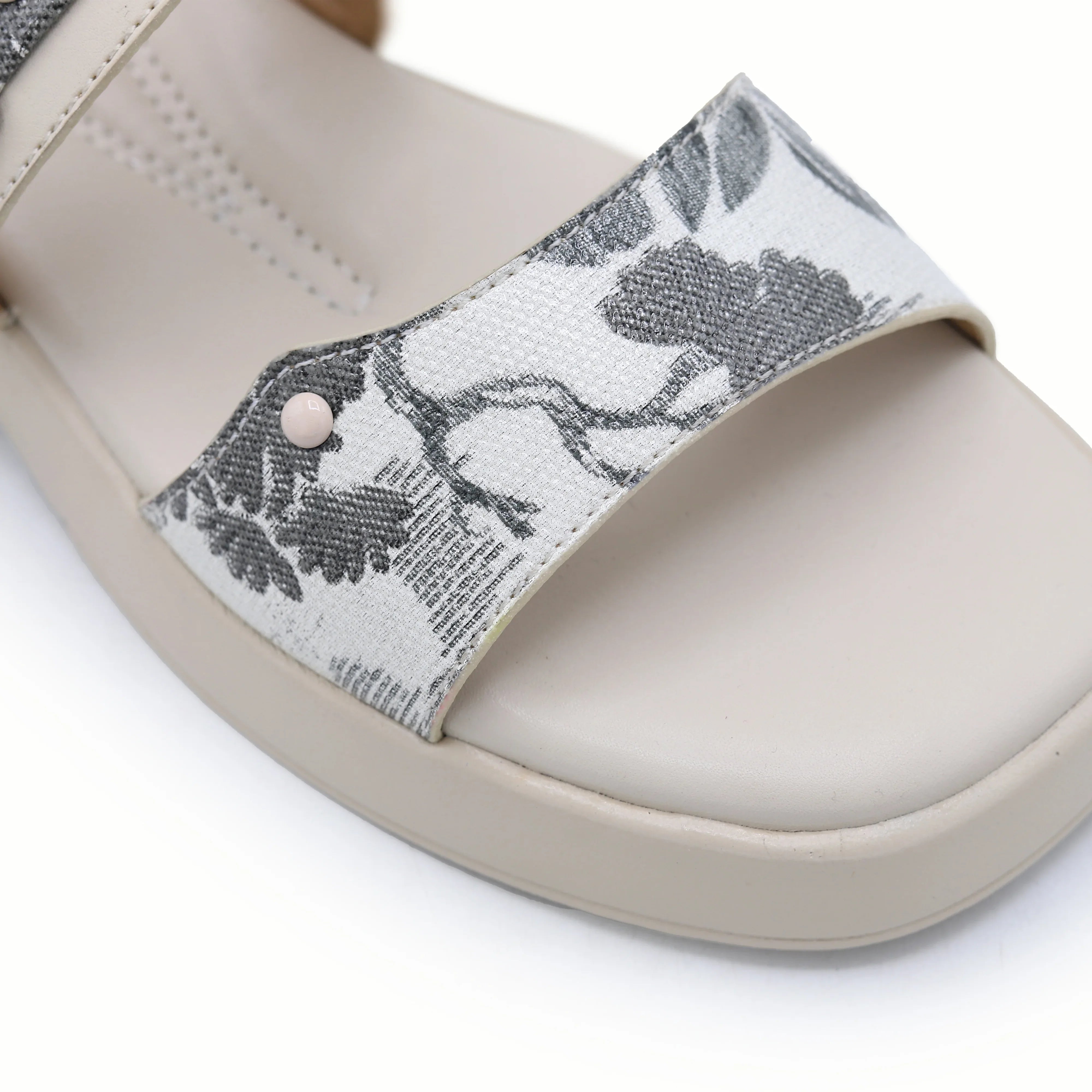 Floral Embroidered 8003549 Fawn