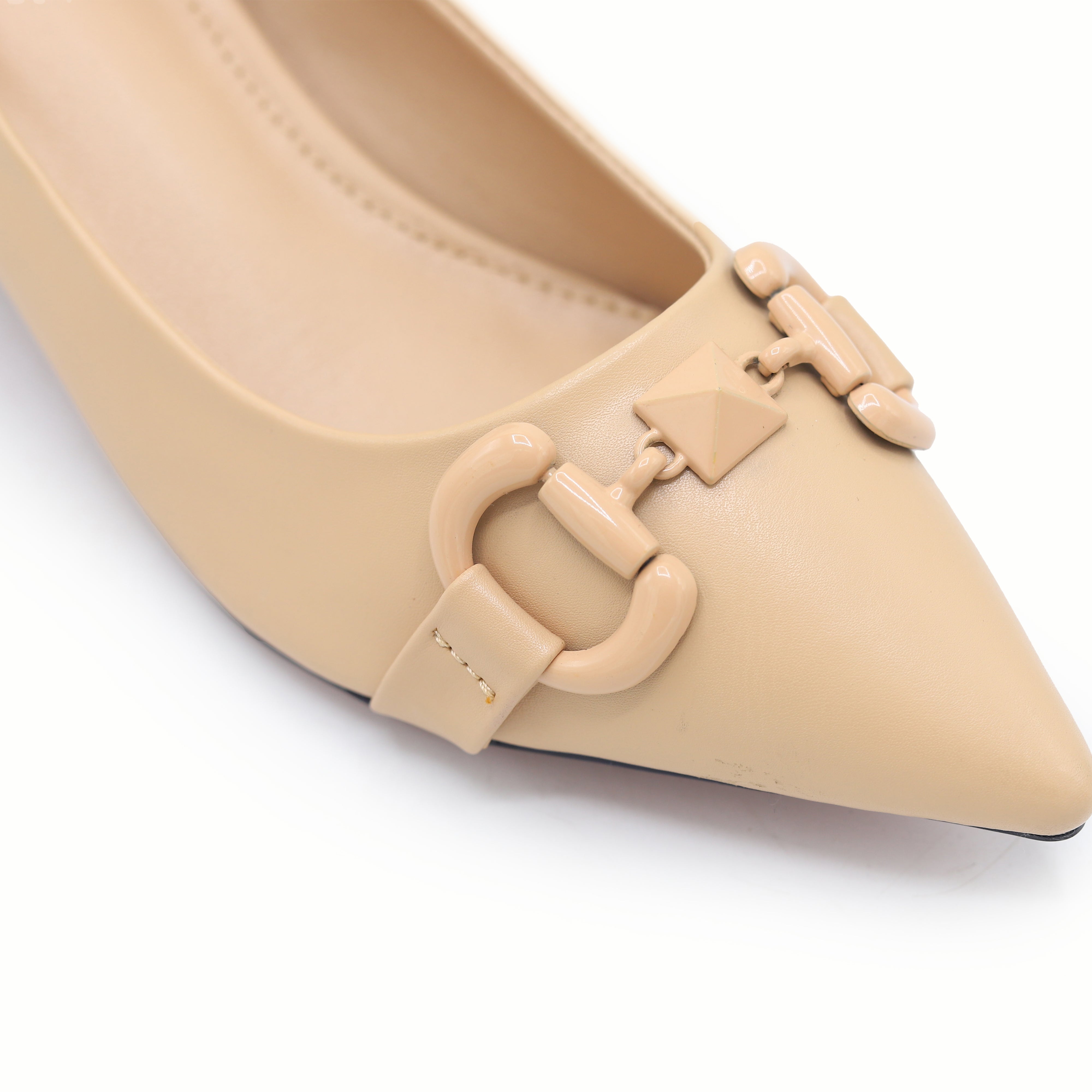 Block Heel Court Shoes | Beige | 8108334